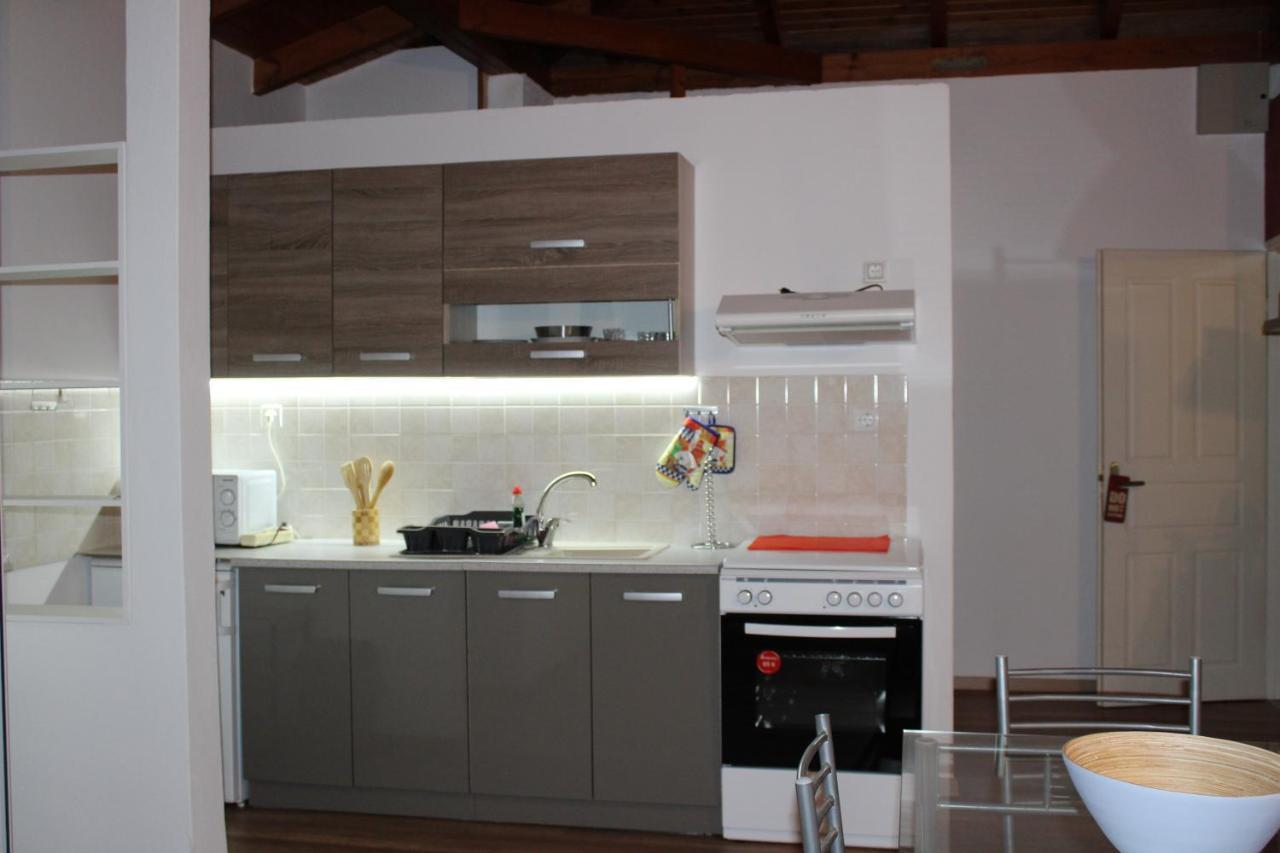 Carolina Apartments Crete Agia Pelagia  Exterior photo